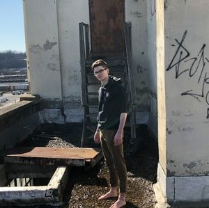 Meet your Posher, Reid